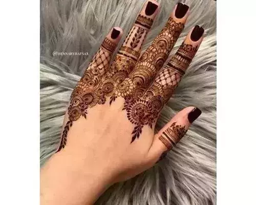 Mehndi Design, Lifestyle, Fingers, and Brides image inspiration on  Designspiration