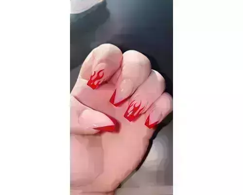 24 Pcs Christmas Press on Nails Coffin Long White Red Grid Xmas Fake Nails  Snowflake False Nails for Women Girls Christmas Acrylic Nails Press On Long  Length : Amazon.com.au: Beauty