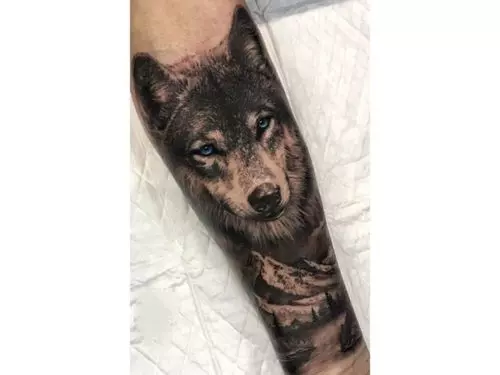 Inked this Howling Wolf with  Nandi Tattoo and Art studio  Facebook