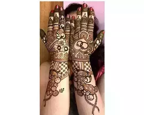 30 Jaw-Dropping Mehendi Designs for Your Wedding Day - Swagrani