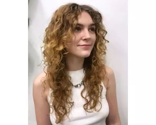 curly-hair-curtain-bangs
