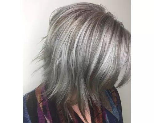 17 Grey Lowlights With A Bold Colour Pop