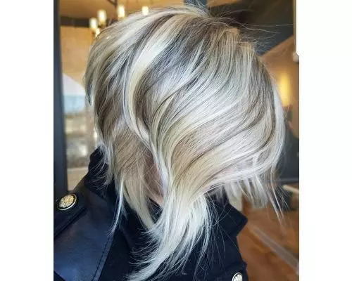 21 Tousled Platinum Blonde Hairstyle