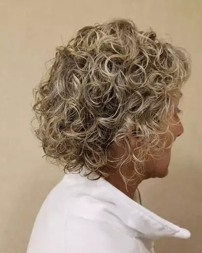 permed-hairstyle-for-over-50