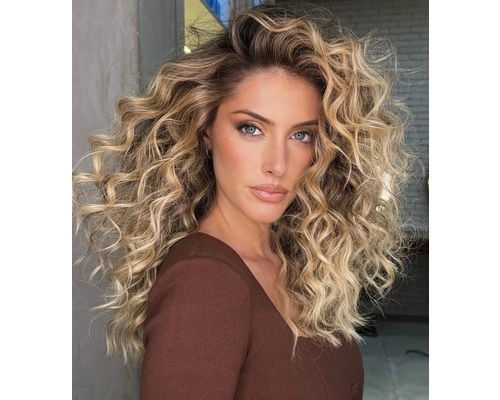 Honey Blonde Loose Curls