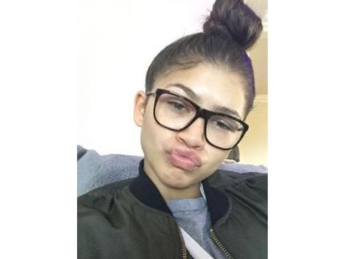 15 Zendaya No Makeup Photos - 2023 - Luv68