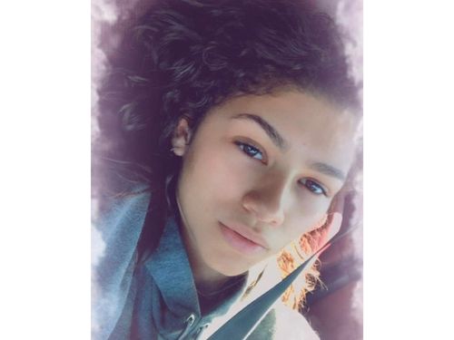 18 Adorable Zendaya No Makeup Photos (2024 Updated) | Fabbon