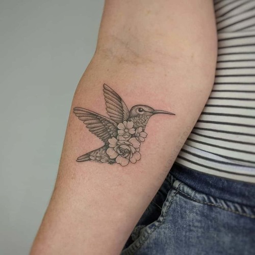 11 Hummingbird Tattoo With Flowers That Will Blow Your Mind  alexie