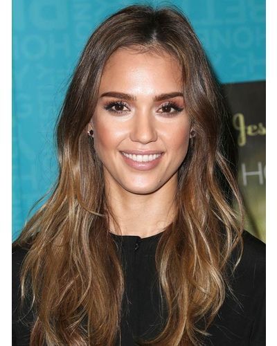 Highlighted-Layered-Waves-with-Off-Center-Part