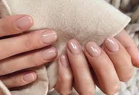 short nude nails