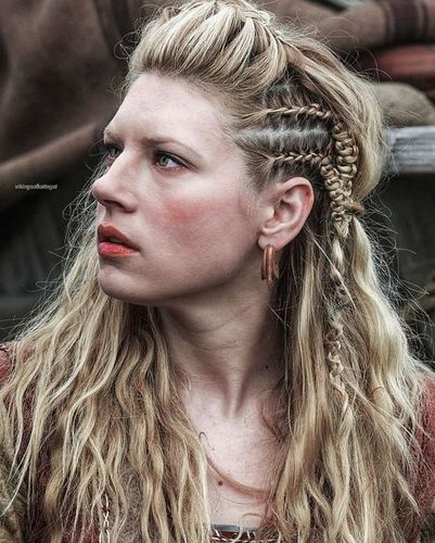 15 Cool & Traditional Viking Hairstyles Women #2 - | Girl hairstyles, Cute  braided hairstyles, Long hair styles