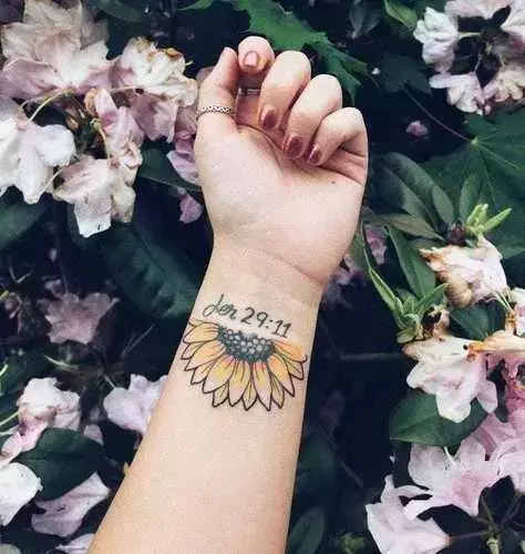 35 Small Tattoo Ideas and Designs for 2021 - Best Tiny Tattoos