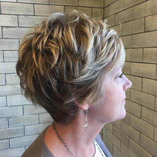 medium-haircuts-for-women-over-60-5