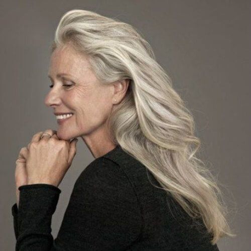 Long-Hairstyles-for-Women-over-60