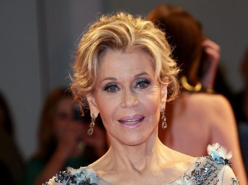 Jane-Fondas-Side-Part-Hairstyle