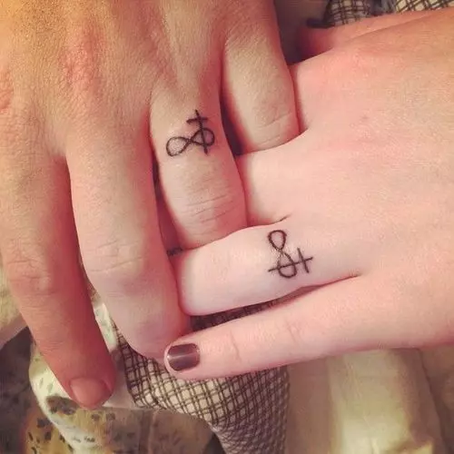 20 Unique Wedding Ring Tattoo Ideas to Inspire Your Own