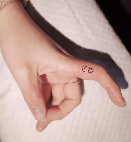 Minimal line tattoos on fingers - Tattoogrid.net