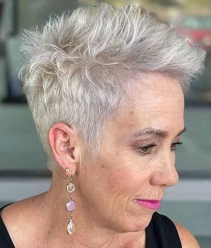 26 Gorgeous Photos of Short Spiky Haircuts for Women Over 60