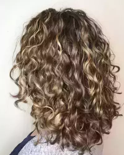 60 Styles and Cuts for Naturally Curly Hair in 2023 (1)