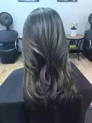 Brown dark brown black hair with blonde sandy Ashe caramel balayage ombré highlights for all hair types _ Caucasian _ Indian _ Asian _ Hispanic _ ethnic hair types