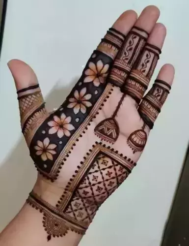 Flower mehndi design for front hand