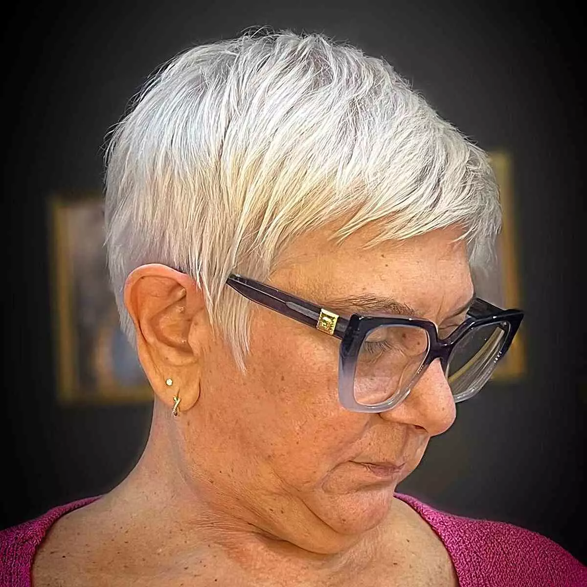 platinum-cut-pixie-with-fringe-and-sideburns-for-60-year-old-women-with-glasses