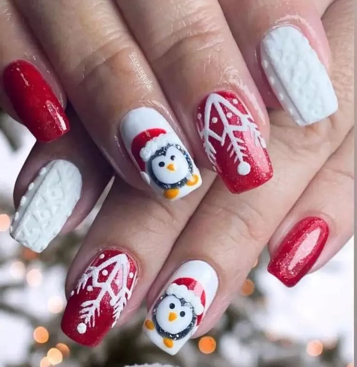 55 Festive Christmas Nail Designs For 2023 | Fabbon