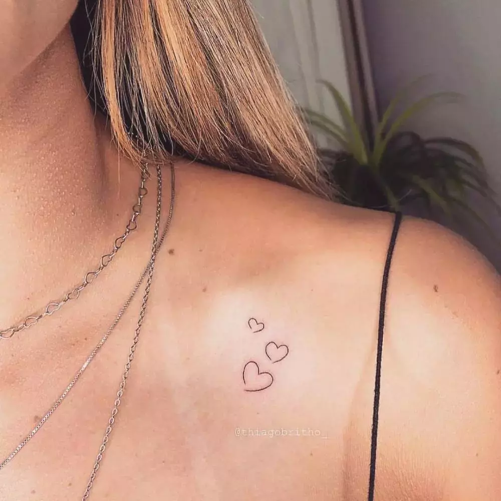 25 Beautiful Heart Tattoos For Women - 2024 | Fabbon