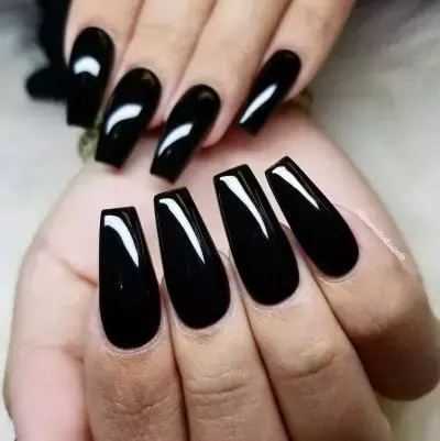 2-black-nail-designs