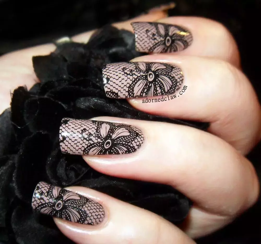 lace-stamped-nude-black-mm44-modern-love-nail-art-flowers-adorned-claw-adornedclaw