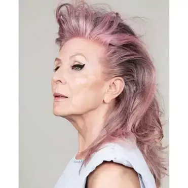 Cool-Faux-Mohawk-for-Silver-Pink-Hair-with-Layered-Haircut