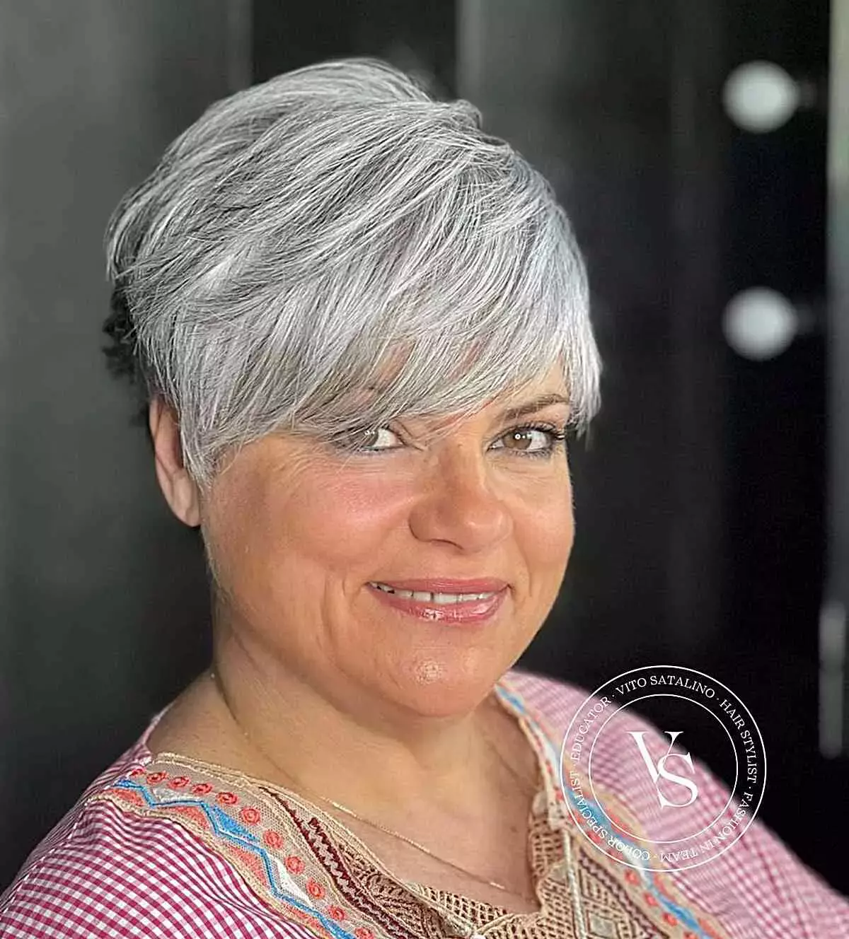 natural-salt-and-pepper-pixie-haircut-for-women-over-50-with-round-faces