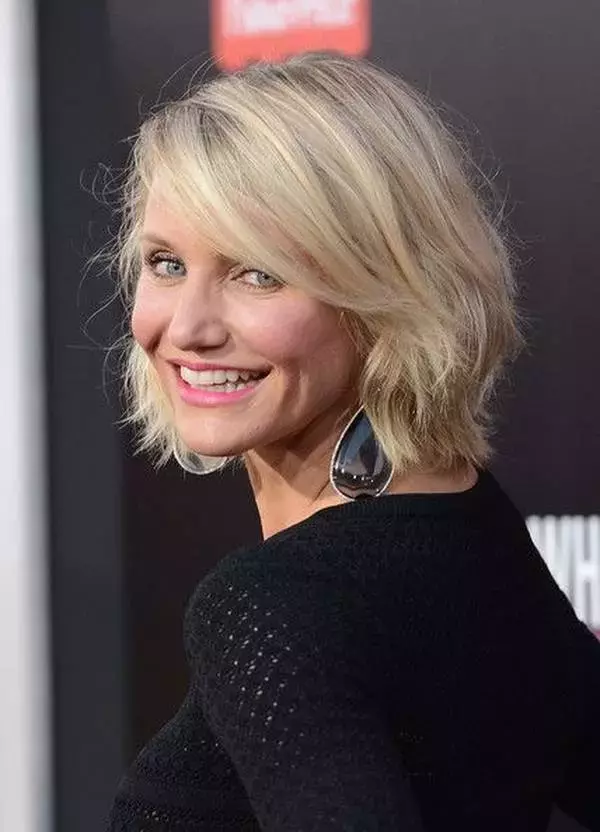 3-Cameron-Diaz-Short-Bob-0103202318268