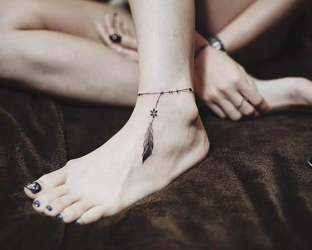 ankle-feather-tattoo