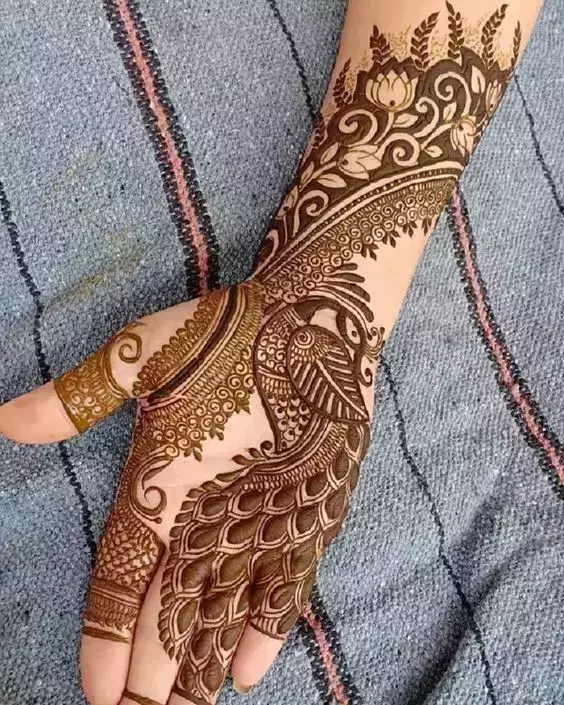 Mehndi Design : Karwa Chauth 2020 व्रत के लिए यहां से चुनें सरल और लेटेस्ट  मेहंदी डिजाइन