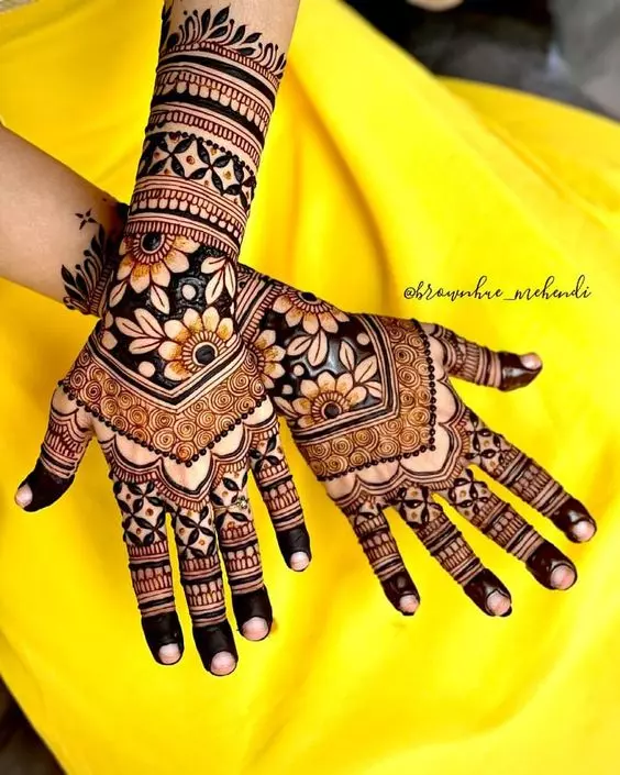 bridal-modern-mehndi-designs