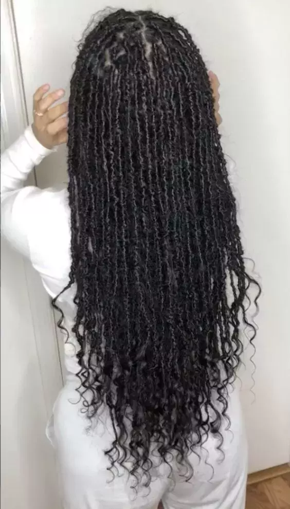 Butterfly Locs with open ends
