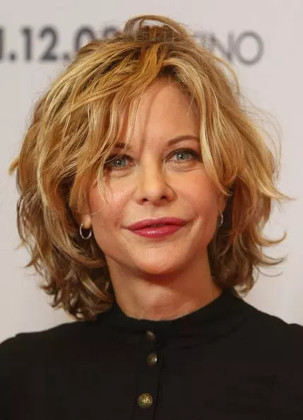 textured-bob-short-hairstyle-for-women-over-50