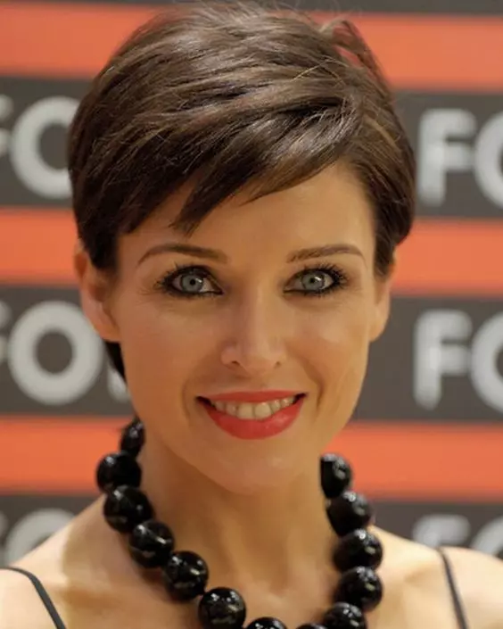 soft-pixie-short-hairstyle-for-women-over-50