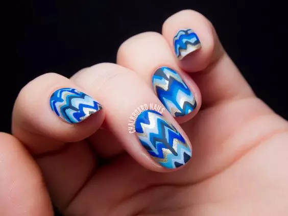 fishtail-nails