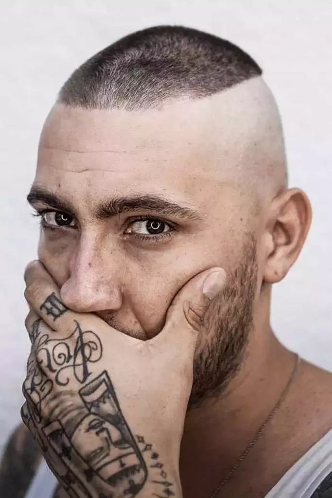 buzz-cut-types-guide-high-and-tight-recon-undercut-683x1024
