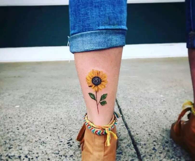 leg-sunflower-tattoo
