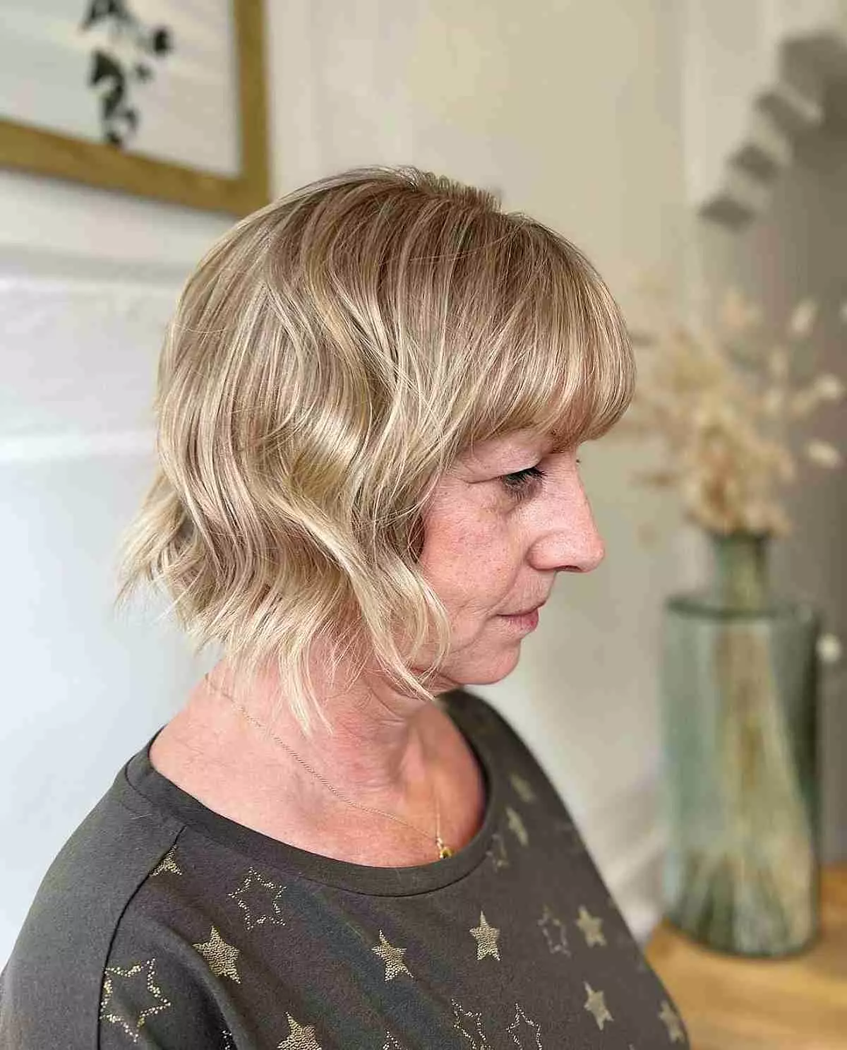 jagged-ends-haircuts-for-old-woman