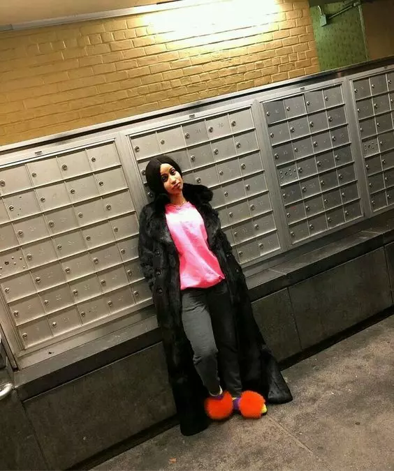 Cardi-B-no-makeup-look