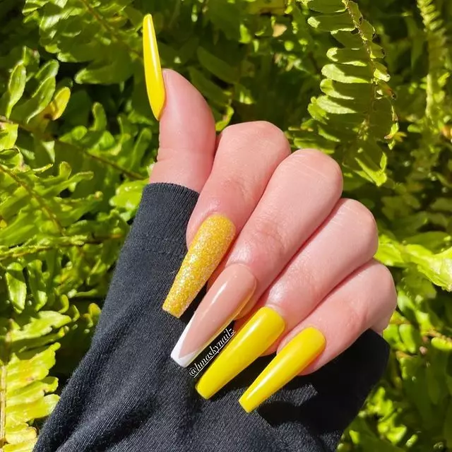 yellow-coffin-nails