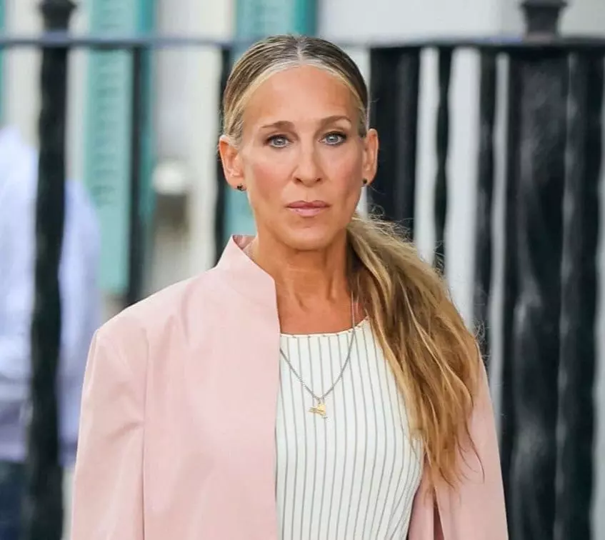 has-sarah-jessica-parker-just-started-a-new-trend-for-the-over-50s