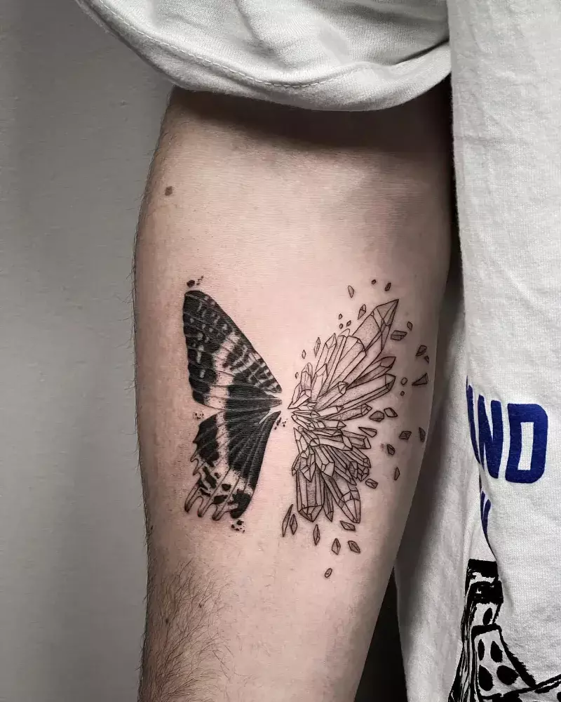 geometric-tattoos-butterfly