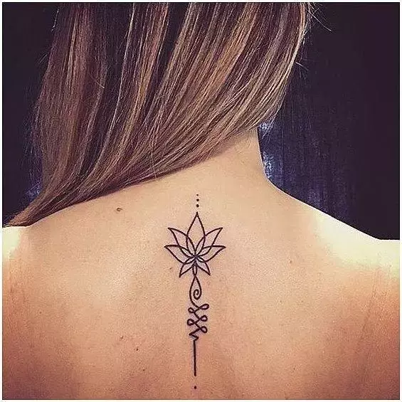 spine-tattoo-girls