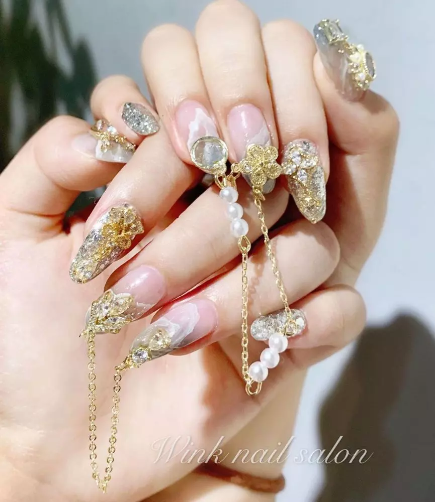 nailart-withchains