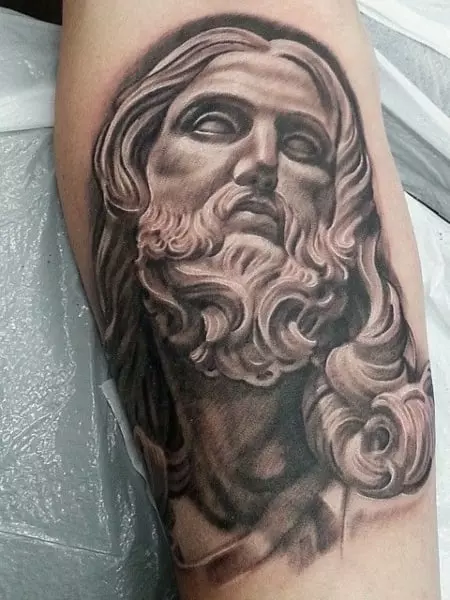 Jesus-Statue-Tattoo
